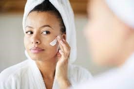 مناسب ترین لوازم آرایش و بهداشتی برای از بین بردن چوش پوست صورت-وبسایت ظروف