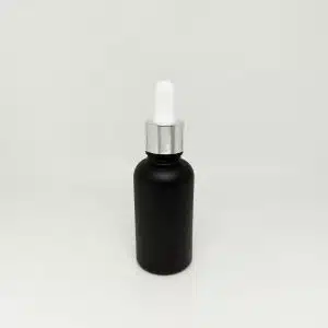 شیشه قطره ۳۰ میل مشکی وارداتی با قطره چکان سفید نقره ای وارداتی